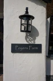 Poyers Thatched Farmhouse with Hot Tub - Image 2