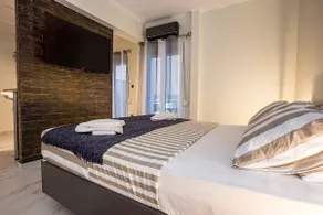 VIPapartments with Jacuzzi&Sauna - Image 2