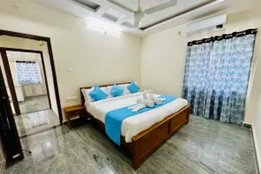 TrueLife - Bhavya Manor - Breakfast Included - 2500 SFT Modern homes with Garden - Panorama Tirumala Mountain View - Peaceful Location - Fast WiFi - Many restaurants nearby - Large hall, AC bedrooms, Kitchen - Android TV - Top service with lots of Love - Image 3