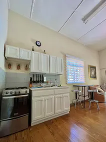 Cozy 1 bedroom cottage w/pool - Image 2