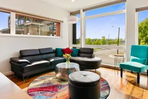 Hot Tub and Rooftop Patio- Walk to Downtown! - Image 2