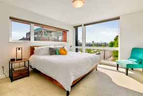 Hot Tub and Rooftop Patio- Walk to Downtown! - Image 5