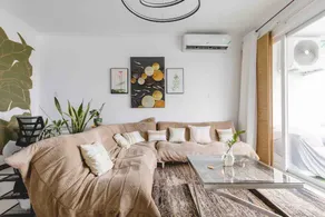 Spacious,modern apartment in the heart of Kingston - Image 3