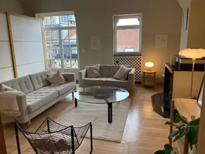 Spacious architect-designed duplex - Image 3