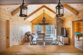 Cozy log cabin with Lakefront and Private Dock - Image 5