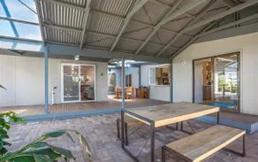 The Burrow - Pet-friendly Haven near Middleton Beach - Image 3