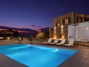 Villa Malaxa and Suites - Image 2