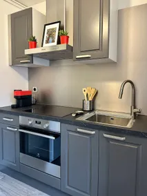 Premium stay in Senlis – Terrace & parking - Image 4