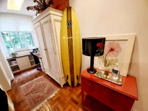 Charming and comfortable, one block from the beach - Image 3