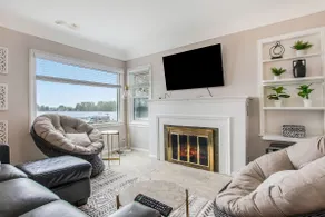 2-Bedroom Lakefront Retreat on Walled Lake - Image 4