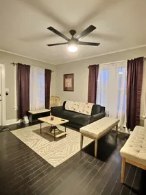 Splendid Summer Hill Home Away From Home - Image 2