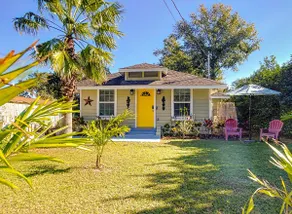 Refreshing 1930s Cottage in Mount Dora - Image 3
