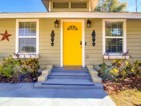 Refreshing 1930s Cottage in Mount Dora - Image 2