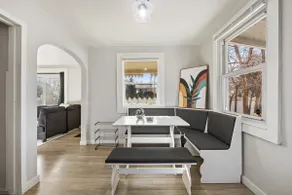 Peaceful Home w/ 4BR, Big Yard and amazing art - Image 4
