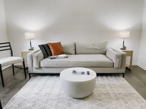 2 Bedroom | 1 Bath Downtown GL - Image 2