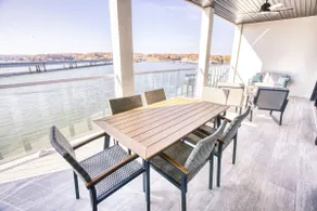 3 Suite Summer Haven @ Topsider | No Stairs - Image 3