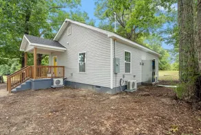YELLOW DOOR 2 BEDROOM COTTAGE - Image 4