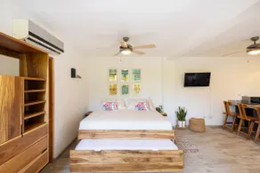 PURA VIDA | Steps from the beach | Pool & Terrace - Image 3