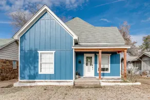 Blue Bohemian 3 BRs and 2 full bath! - Image 2