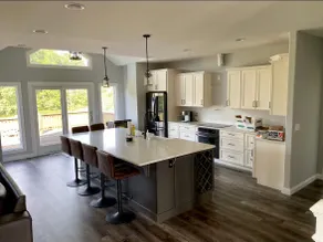 3-Acre Retreat with Tesla Charger - Image 2