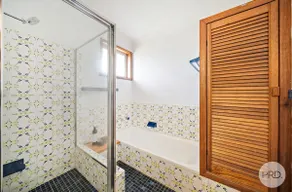 Spacious Retreat in the heart of Nelson Bay - Image 5