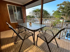 Spacious Retreat in the heart of Nelson Bay - Image 3