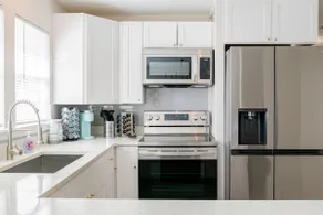 House in Mobile Newly Renovated! Quiet & Centrally Located! - Image 4