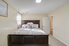 Spacious Home Away From Home - Image 5