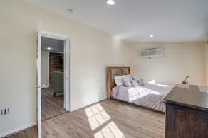 Spacious Home Away From Home - Image 3