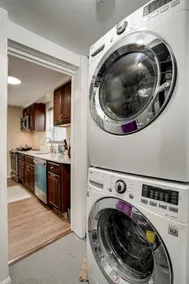 Spacious Home Away From Home - Image 5