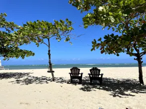 Modern 1BR PH Apt w/Pool, Beach - Image 5