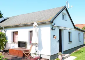 Stylish, Cozy Guest House with Terrace & Pool - Image 2