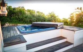 Oceanfront Year-Round Romantic Getaway w/Hot Tub - Image 4