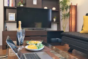 Spacious suite - Wi-Fi available! Up to 7 people! - Image 2
