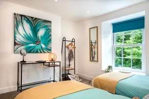 Luxury Town House - Apple Pie Luxury Escapes - Image 4