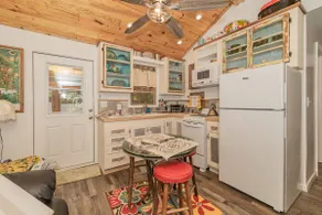 Lakefront 1BR Tiny House w porch - Image 5