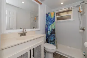 Lakefront 1BR Tiny House w porch - Image 3