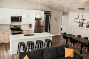Private, Peaceful 5-Bedroom Gimli Cabin Retreat - Image 2