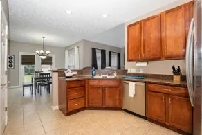 New! Large home in Great suburban neighborhood. - Image 3