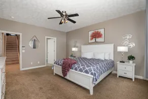 New! Large home in Great suburban neighborhood. - Image 4