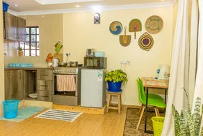 Kenai Stay- artsy 1 bedroom house with private parking - Image 2