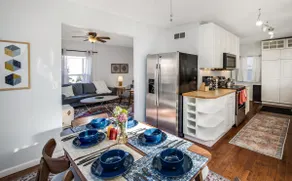 2 min walk to downtown Royal Oak, entire 3 BR home - Image 4