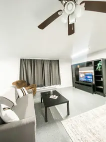 The Traveler's Cozy Getaway - Image 2