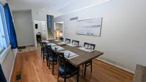 Quiet A2 Retreat: 3 Acres, Seats 12, 10 min to A2! - Image 2