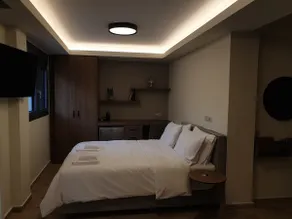 Olive Deluxe Room - Image 2
