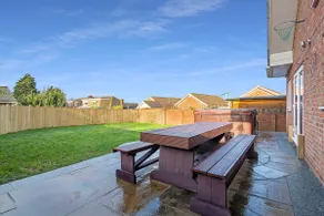 The Roost Group - 8-Bed Home - Hot Tub WiFi Parking - Image 2