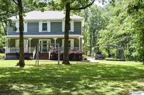 House-On Lake Weiss - Image 2