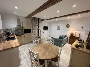 House full of charm. - Image 3