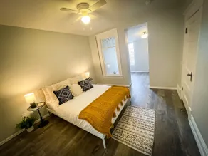 206 1/2 - Modern & Classic Loft by Downtown - Image 5