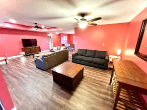 Spacious 2,000 sf condo with pools & resort access - Image 3
